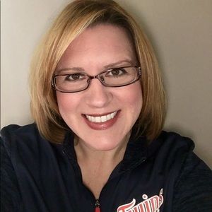 Meet your Posher, Stacy